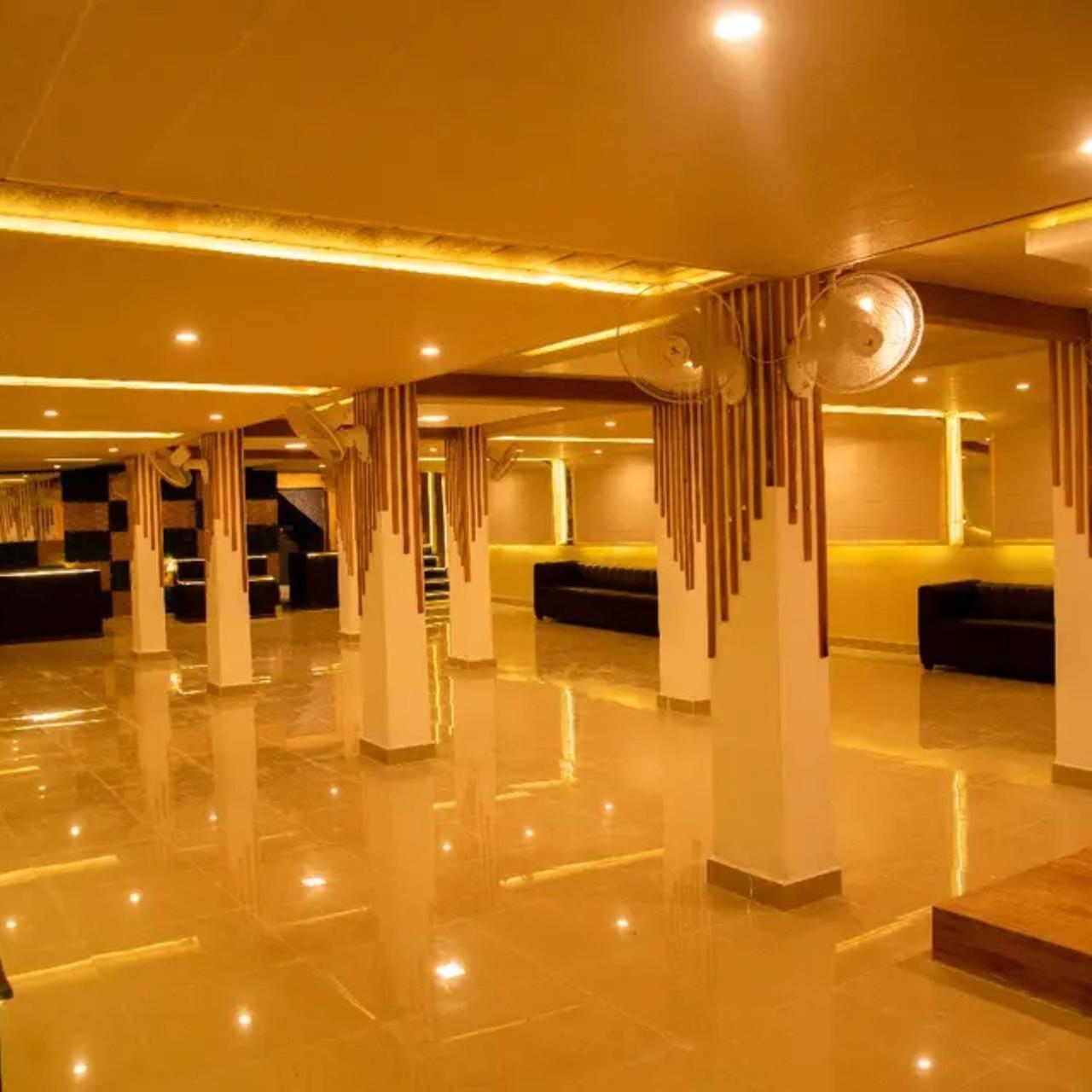 New Kumar Hotel & Banquet Lucknow Dış mekan fotoğraf