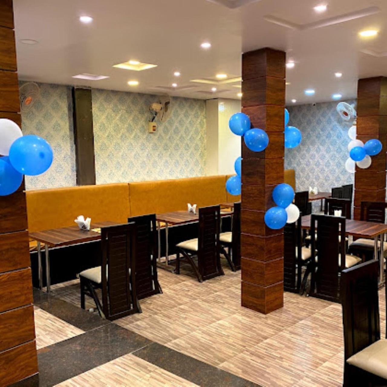 New Kumar Hotel & Banquet Lucknow Dış mekan fotoğraf